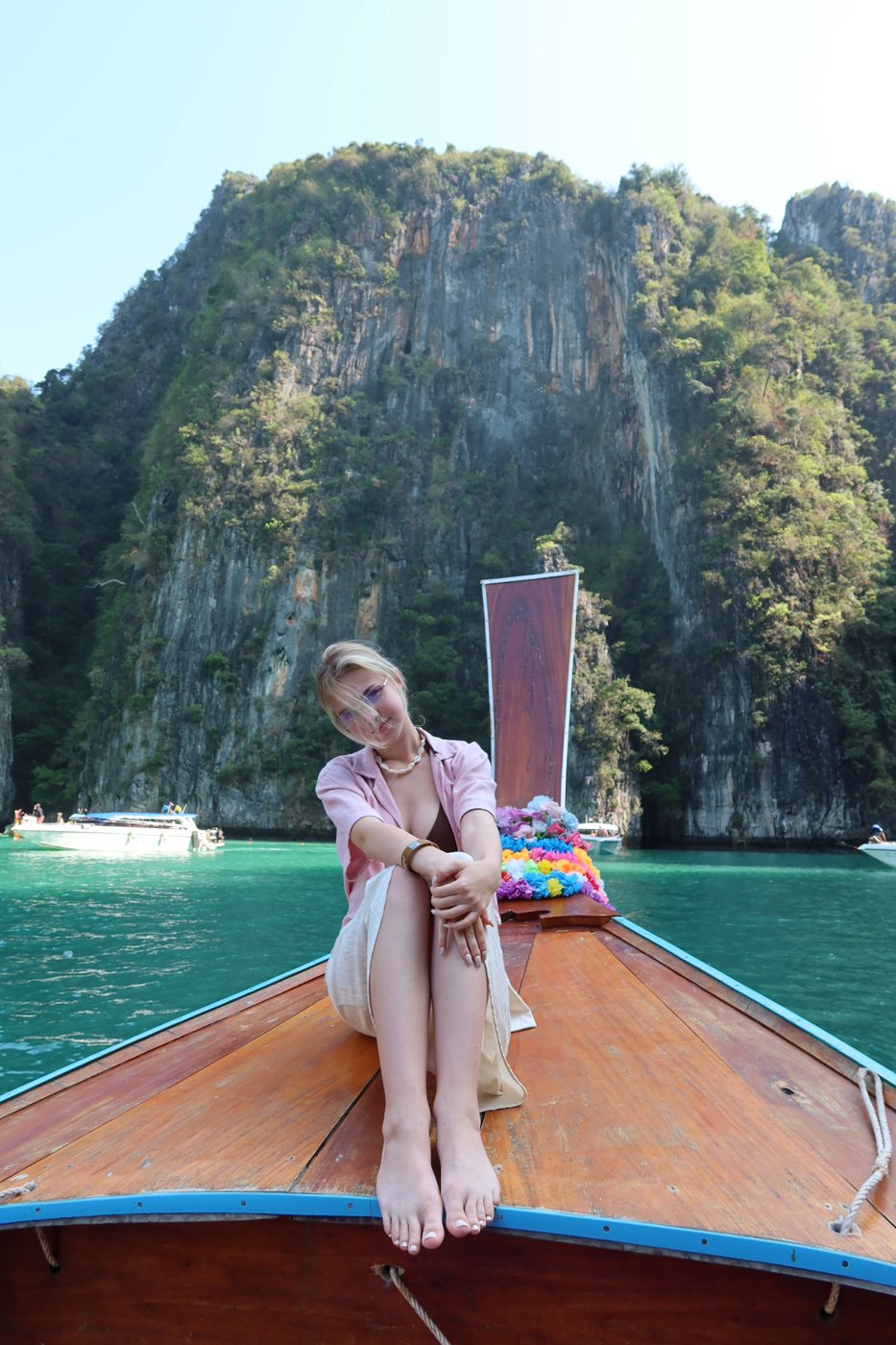 Автор travelAURA на лодке в Таиланде